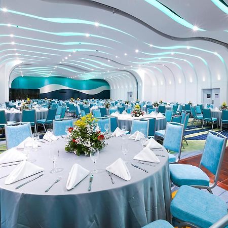 Tambuli Seaside Resort And Spa Мактан Екстериор снимка