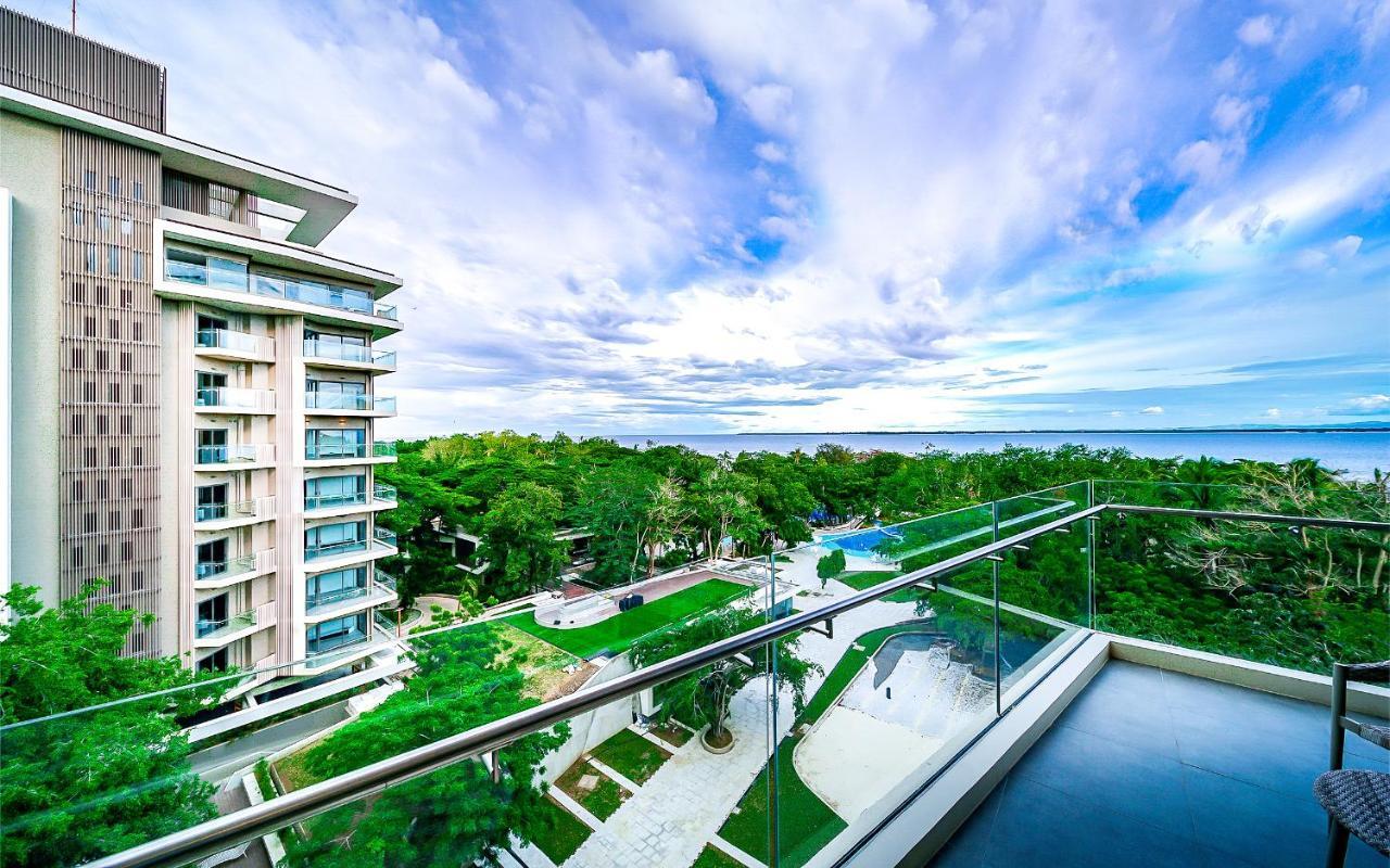 Tambuli Seaside Resort And Spa Мактан Екстериор снимка