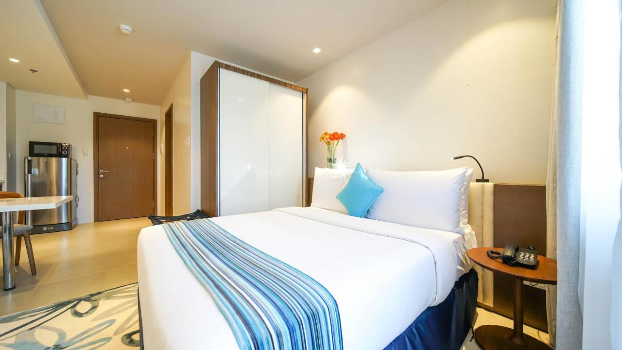 Tambuli Seaside Resort And Spa Мактан Екстериор снимка